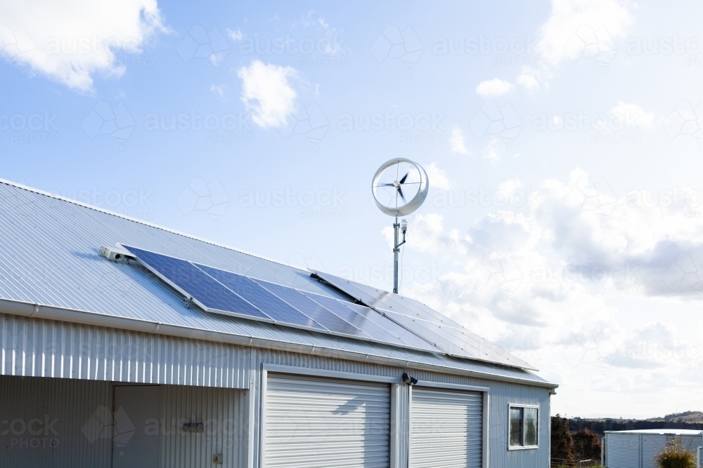Off-Grid Energy Solutions: Harnessing the Power of the Sun, Wind, and Water